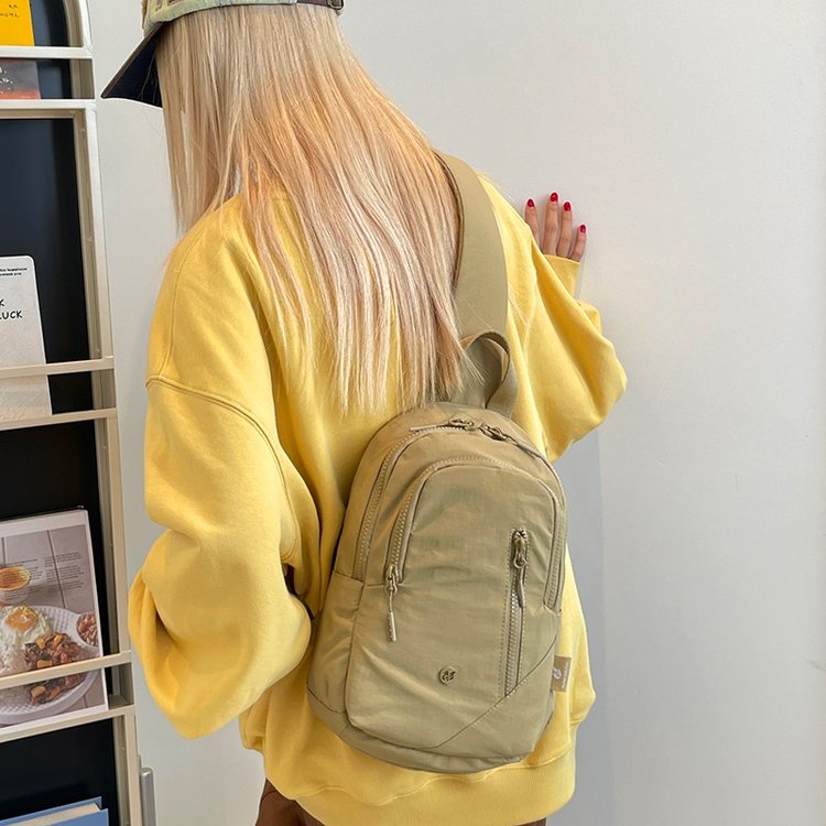 Women's Outdoor Sports Chest B - đánh giá và giá Hiking Backpack Waterproof